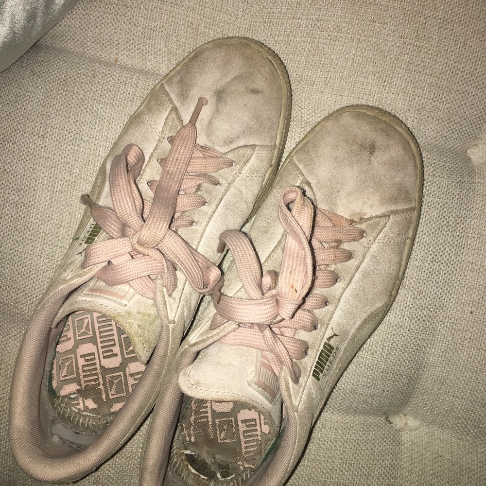 pink pumas